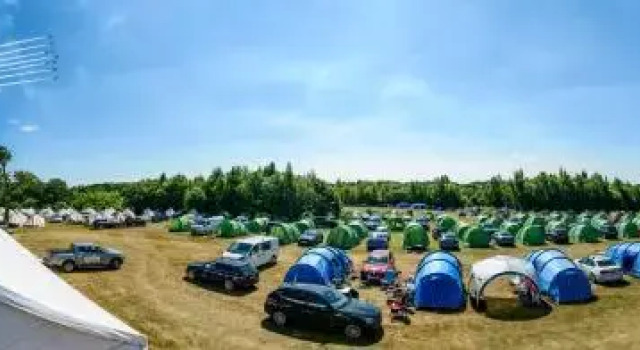 Silverstone Glamping and Pre-Pitched Camping with intentsGP