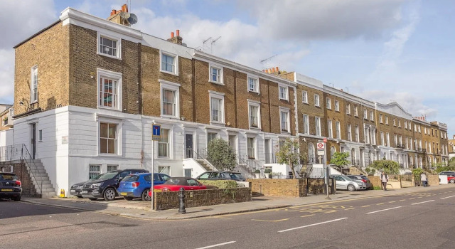 1 Bedroom Chelsea Flat