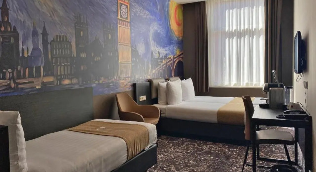 Трёхместный номер Standard Hotel Van Gogh