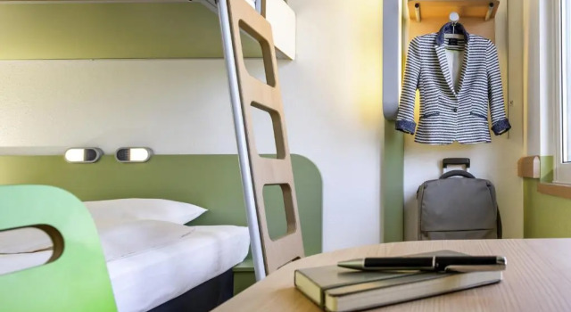 Трёхместный номер Standard ibis budget Lyon Est Chaponnay