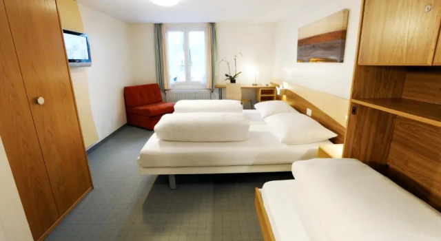 Трёхместный номер Standard Hotel Kreuz