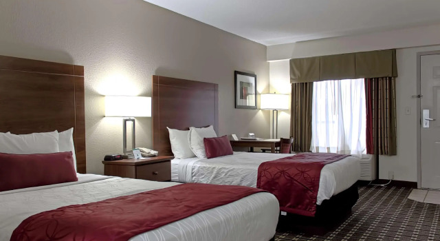 Четырёхместный номер Standard Best Western Statesville Inn