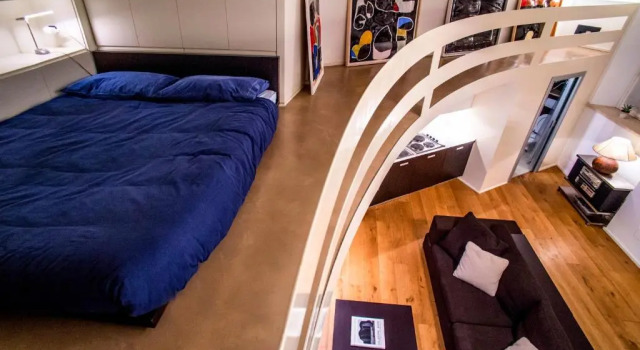 Standard Zimmer Gallery House