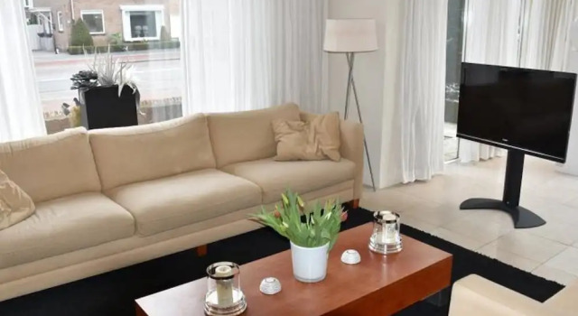 Holdiay Home in Den Helder with private terrace and garden, Забронировать Отель Отели Норда 4 звезды, 4*