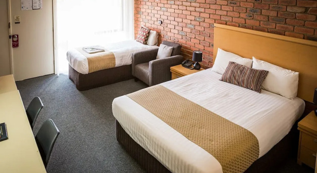 Двухместный номер Standard c 1 комнатой Australian Settlers Motor Inn
