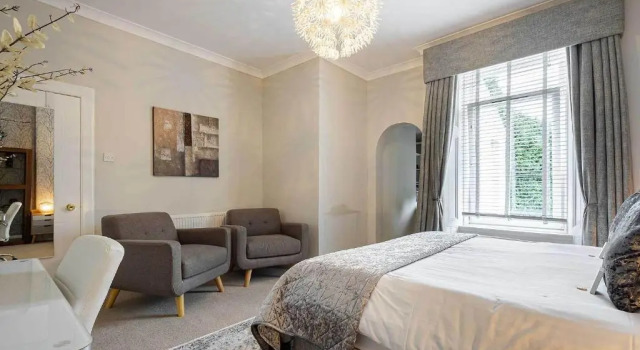 Апартаменты Carmel Apartments