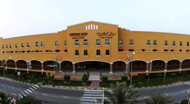 Люкс The Convention Center & Royal Suites Hotel
