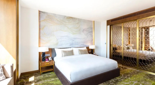 Люкс Crowne Plaza Vientiane by IHG