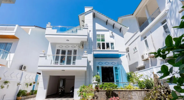 ViVa Villa Vung Tau - Kim Minh, Забронировать Вилла Отели Вунгтау с парковкой, Парковка