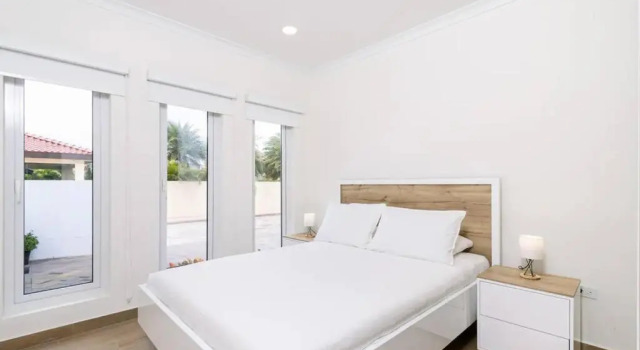 New 5BR 3BA Villa Biba Dushi 3-min EAGLE BEACH, Reserva ahora Villa Cabañas en Palm-Eagle Beach, Cabaña