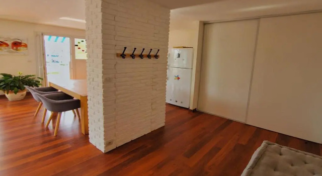 Luxury Apartment * Quiet * View * Heart of Annecy * 2 steps from the Lake * * * *, Забронировать Апартаменты/квартира Анси Озеро Анси