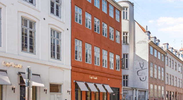 Regent 6- Cozy 1-bdr Apt With Terrace in the Centre of Copenhagen, Забронировать Апартаменты/квартира Кристиансхавн Копенгаген, рядом с Порт Копенгагена