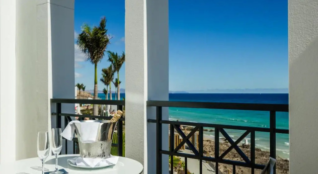 Двухместный номер Superior с видом на море Royal Palm Resort & Spa