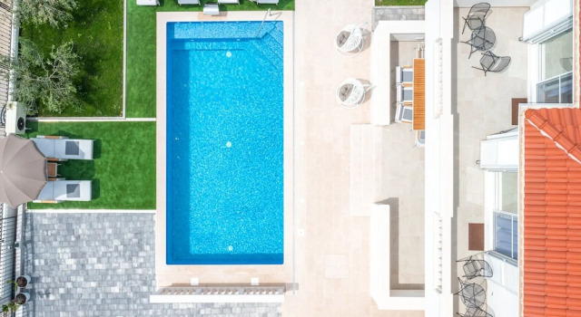 Luxury villa Bachin - family villa, Rezerwuj Willa Hotele w Split-Dalmatia County z parkingiem, Parking