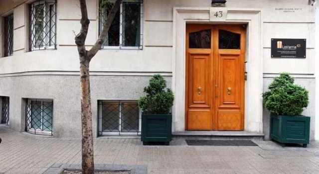 Lastarria 43 61, Забронировать Отель Отели Сантьяго с парковкой, рядом с Ла Часкона, Парковка