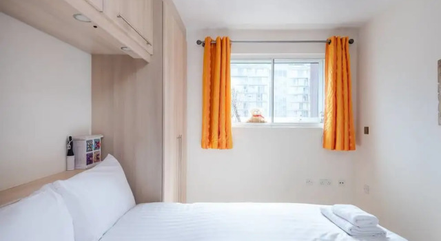 Gorgeous 2 Bed, with Balcony, Battersea, Забронировать Отель Отели Баттерси 3 звезды, 3*
