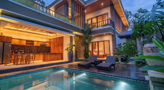 Семейная вилла с 2 комнатами с балконом Villa Viandra