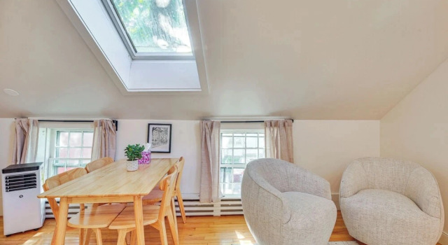 Walkable 3-unit Retreat on Main Street, Waterbury!