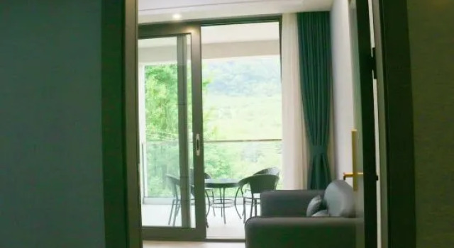 Люкс Deluxe Urda Family Homestay