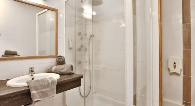 Номер Comfort Logis Hotel Le Tropicana