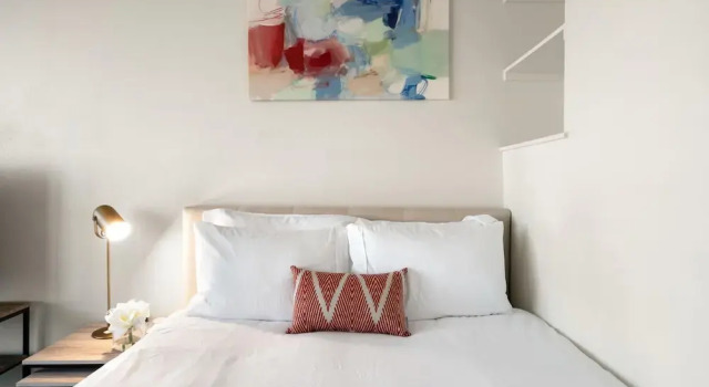 Arlington Luxurious Studio Apartment, Забронировать Апартаменты/квартира Отели Арлингтон с парковкой, рядом с Arlington Museum of Art, Парковка