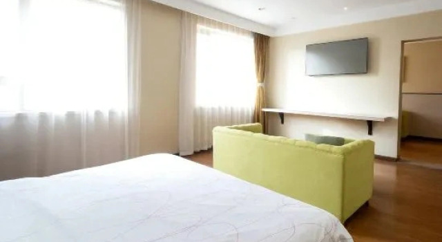 Suite Business Tiange Theme Hotel (Jianzhong Branch)