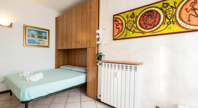 Апартаменты c 1 комнатой с балконом Bright Apartments Desenzano - Teatri Pool