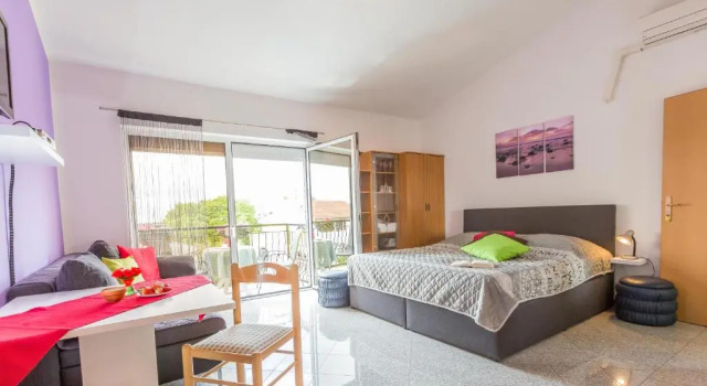Апартаменты с балконом Apartment Mery