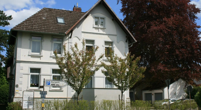 Ferienwohnung am Kurpark, Забронировать Дом для отпуска Бад-Нендорф Schaumburg Land