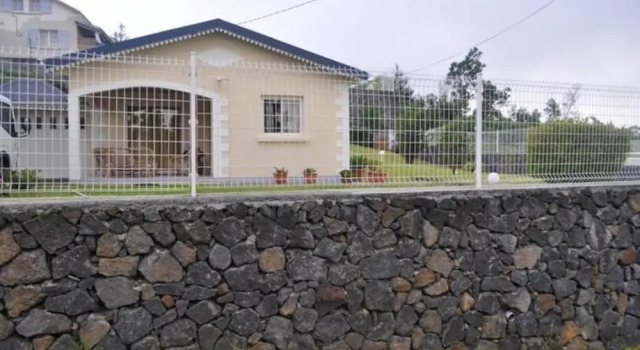 House with 3 Bedrooms in la Plaine Des Cafres, with Wonderful Sea View And Enclosed Garden - 30 Km From the Beach