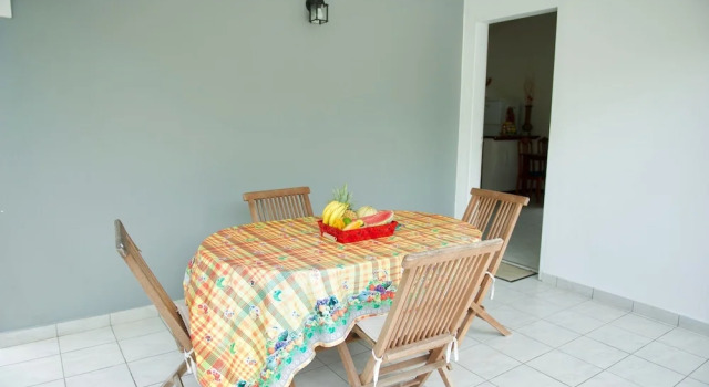 Domaine Des Hibiscus, Rezerwuj Hotel Hotele w Grande-Terre z basenem, Basen