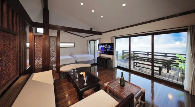 Crystal Villa Shirahama Oceans Dog Resort, Забронировать Курортный отель Курортные отели Сирахама, рядом с Fisherman's Wharf of Shirahama, Курортный отель