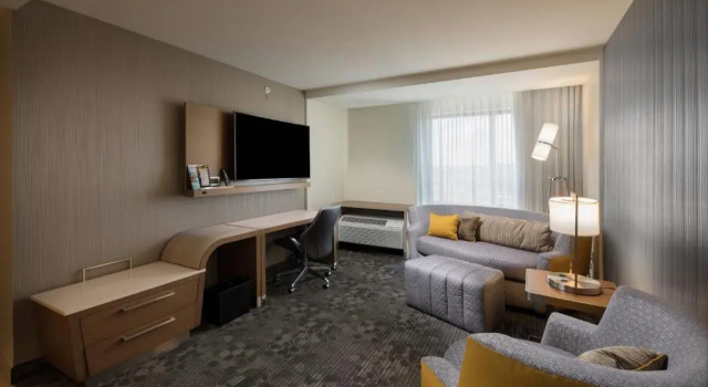 Двухместный люкс Courtyard by Marriott Russellville