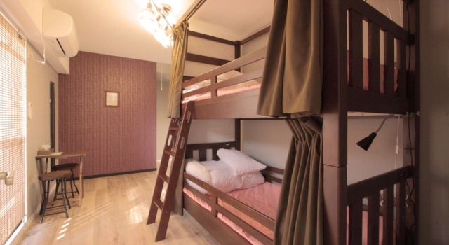 Кровать в общем номере (женский номер) с 2 комнатами Toyotaya Hostel
