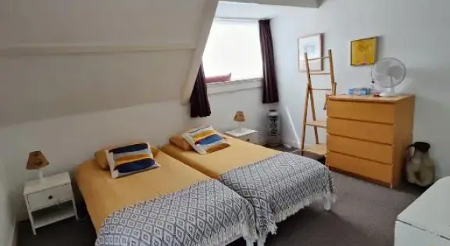 B&B Art Gallery 274, Rezerwuj Bed and Breakfast Hotele w Veluwe z parkingiem, Parking