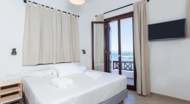 Студия с видом на море Amalthia Luxury Studios