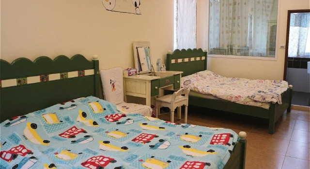 Phd's Guest House I