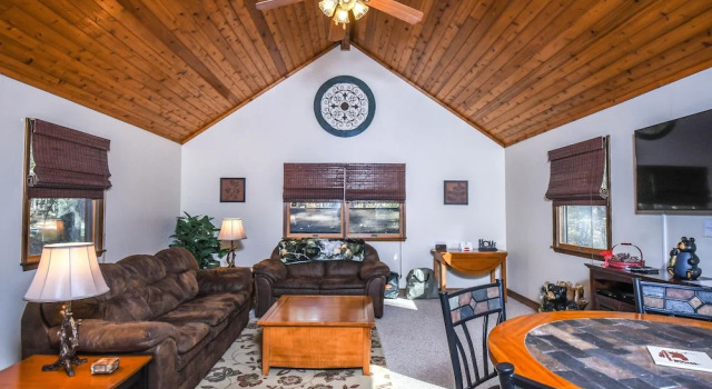 In the Pines 3 Bedroom House, Réserver Maison de vacances McHenry Deep Creek Lake Region, près de Parcours de golf Thousand Acres Lakeside