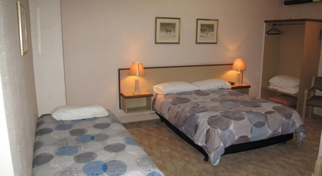 Двухместный номер Standard The Commercial Hotel