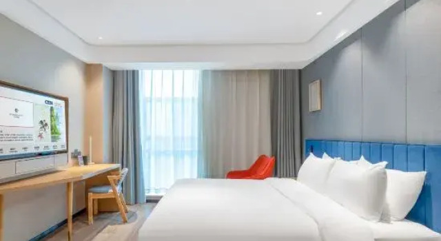 Люкс Starway Hotel (Weifang Beihai Road)