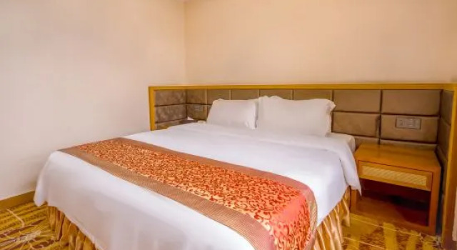 Люкс Deluxe Jin Debao Kaiyue International Hot Spring Resort Hotel