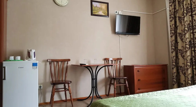 Dniprovsky, Book Hotel Dniprovskyj Kiev