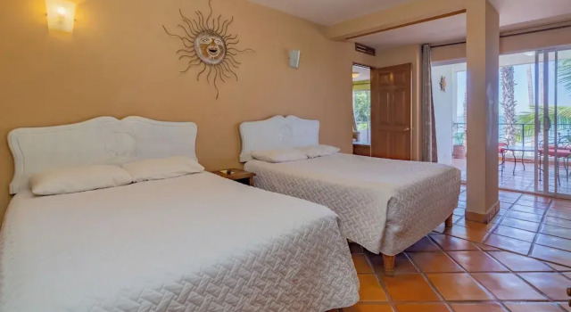 Двухместный номер Standard с балконом и с частичным видом на океан La Concha Beach Hotel & Club