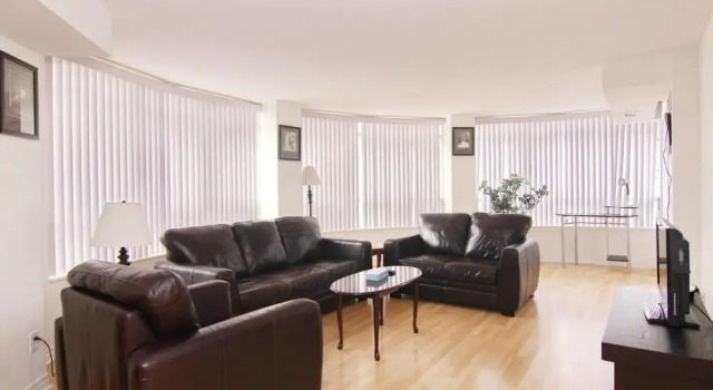 Люкс Deluxe Pelicanstay at Square One Mall
