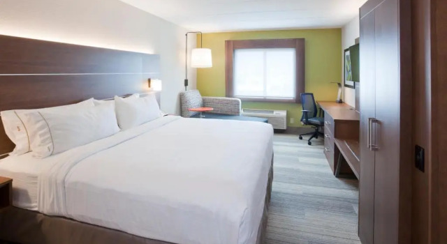 Run of House Holiday Inn Express Roseville-St. Paul by IHG