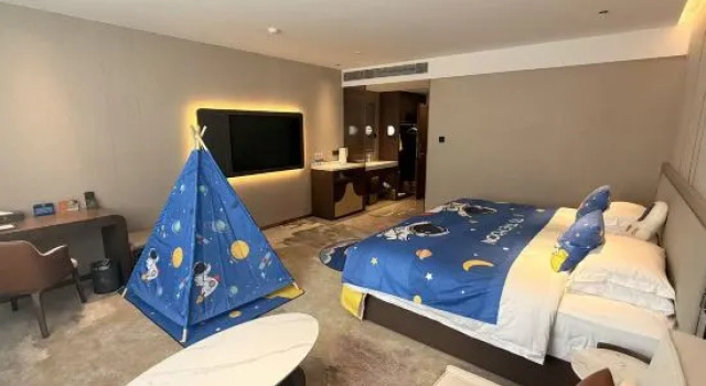 Трёхместный семейный номер Standard Beijing Nanyueyuan Hotel
