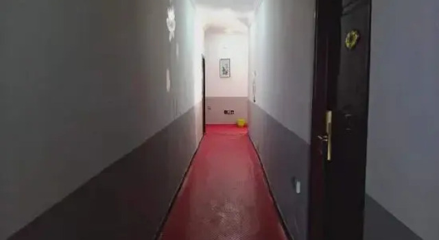 Lipu Yihua Hotel