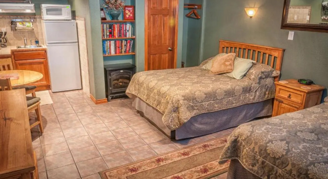 Семейный номер Standard Holiday Lodge on Canyon Lake
