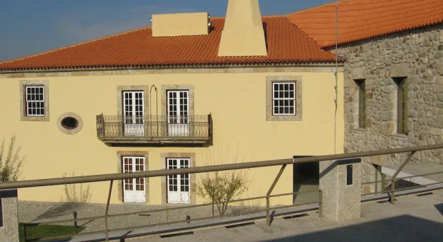 Inatel Linhares Da Beira, Varaa Hotelli Marvão 