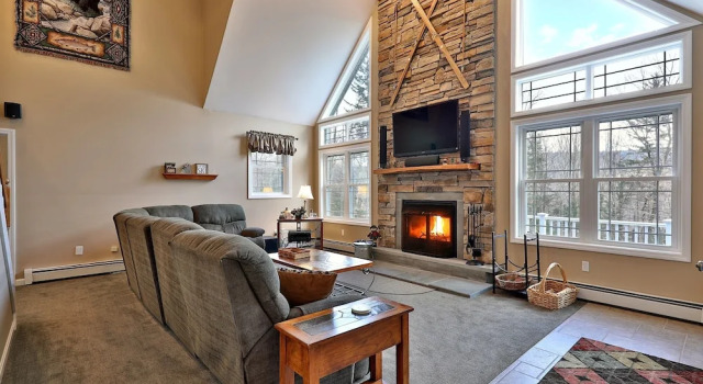 Коттедж The Queens Croft V2 - Luxury Killington Ski Home. Newer. Better. Ski-ier. 3 Bedroom Home